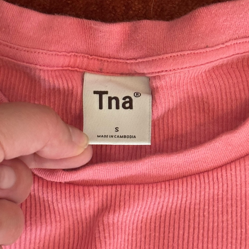 TNA Pink Ribbed Top - Picture 3 of 4
